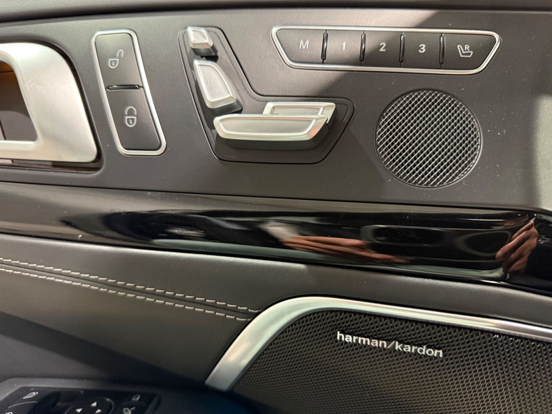 Mercedes-Benz SL 63 AMG . 2Hand,Magic Sky,Airscarf,etc. — photo 9