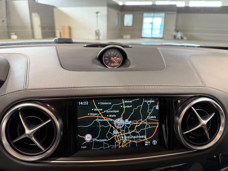 Mercedes-Benz SL 63 AMG . 2Hand,Magic Sky,Airscarf,etc. — photo 14