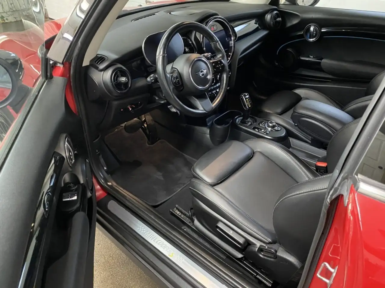 MINI 3 Door снимка MINI 3 Door