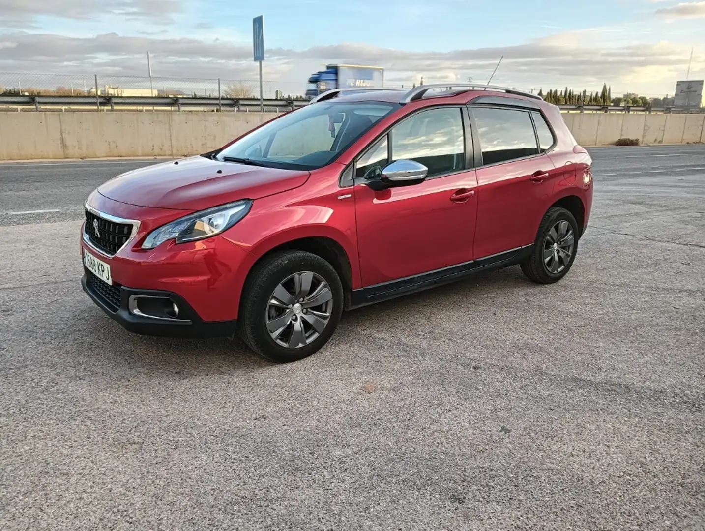 Peugeot 2008 1.5 BlueHDI S&S Allure 100 Burdeos - 1