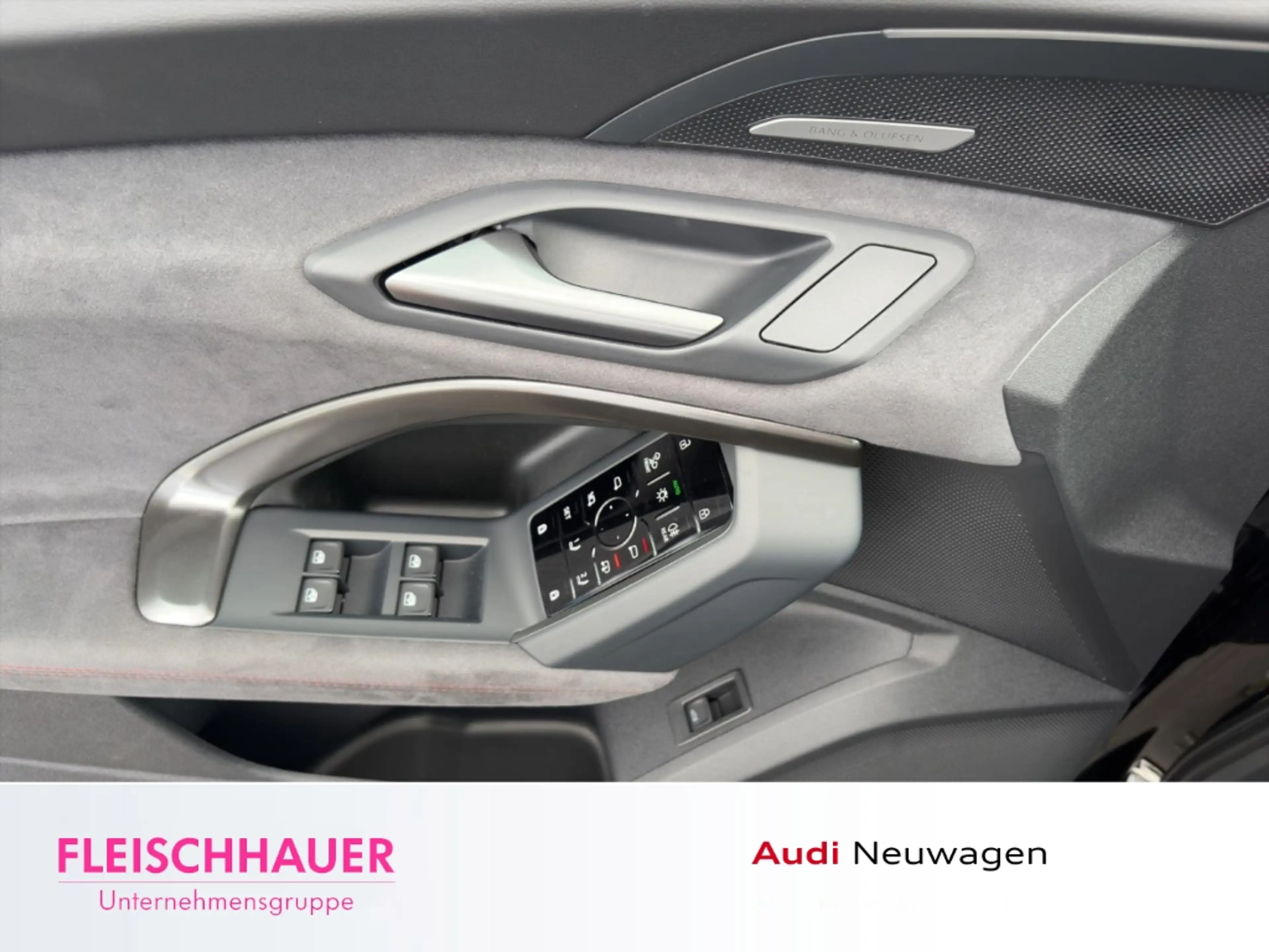Audi Q5 2.0 SUV TDI quattro 150 kW S tronic PANO+AHK — photo 9