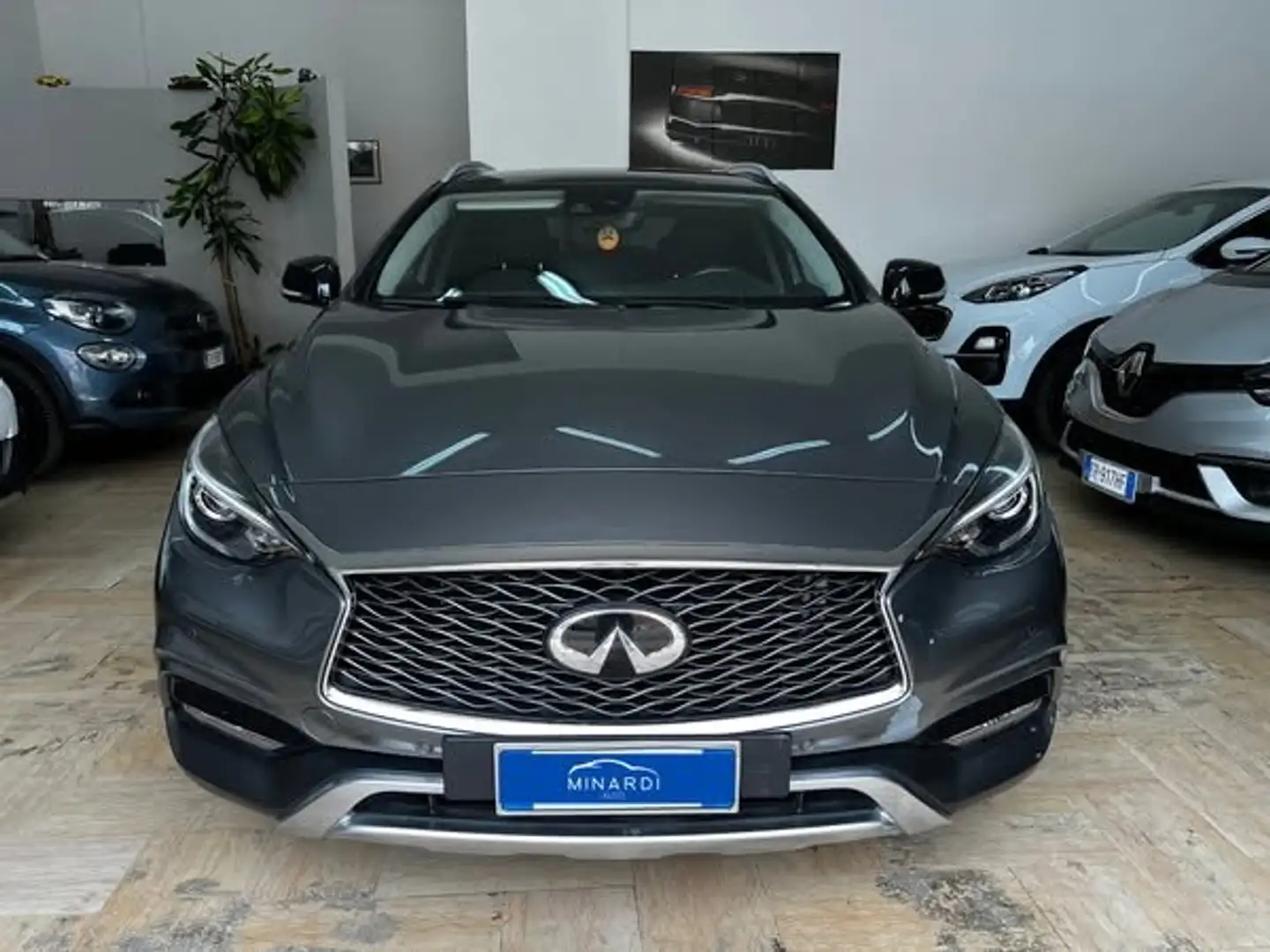 Infiniti QX30 QX30 2.2d Premium awd dct Gris - 1
