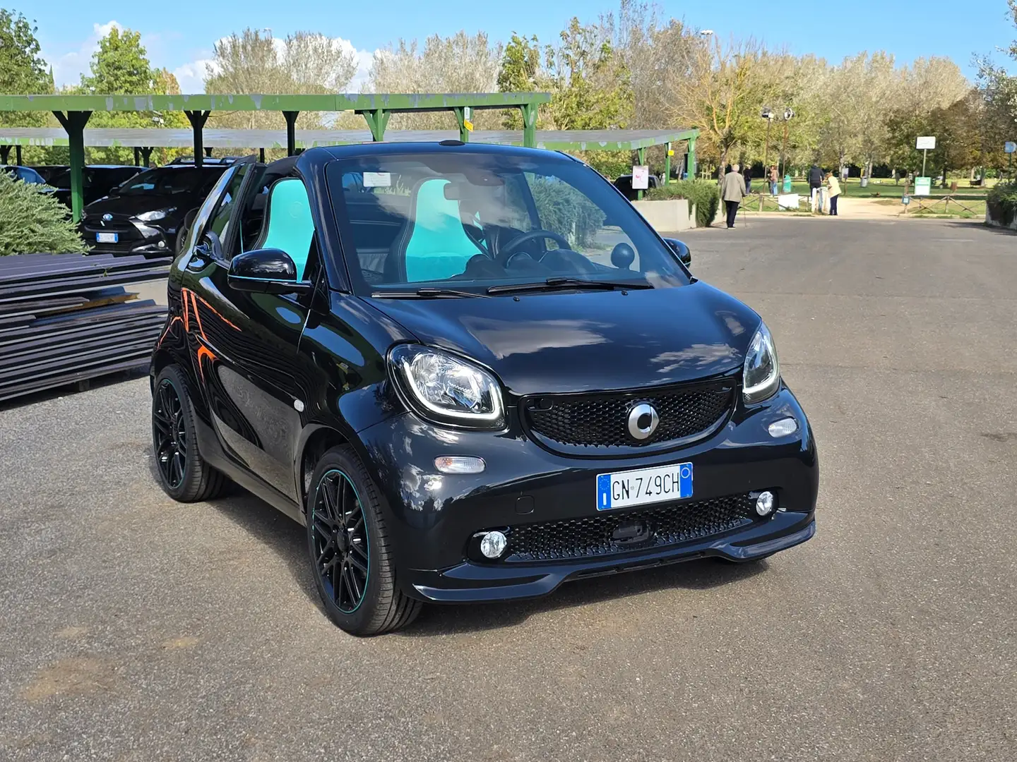 smart forTwo CABRIO 0.9 t Brabus twinamic 116 CV Tailor Made AE Schwarz - 2