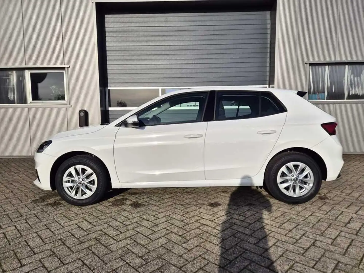 Skoda Fabia 1.0 TSI Selection-Klima-Bluetooth-Sitzheizung-PDC Blanc - 2
