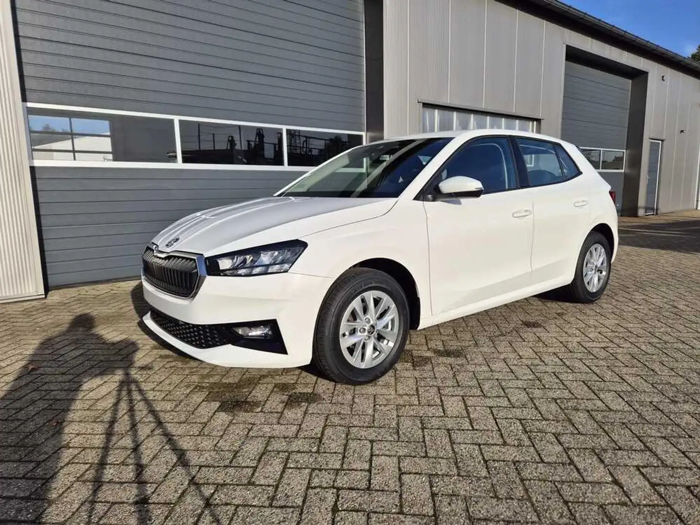 Skoda Fabia 1.0 TSI Selection-Klima-Bluetooth-Sitzheizung-PDC Blanc - 1