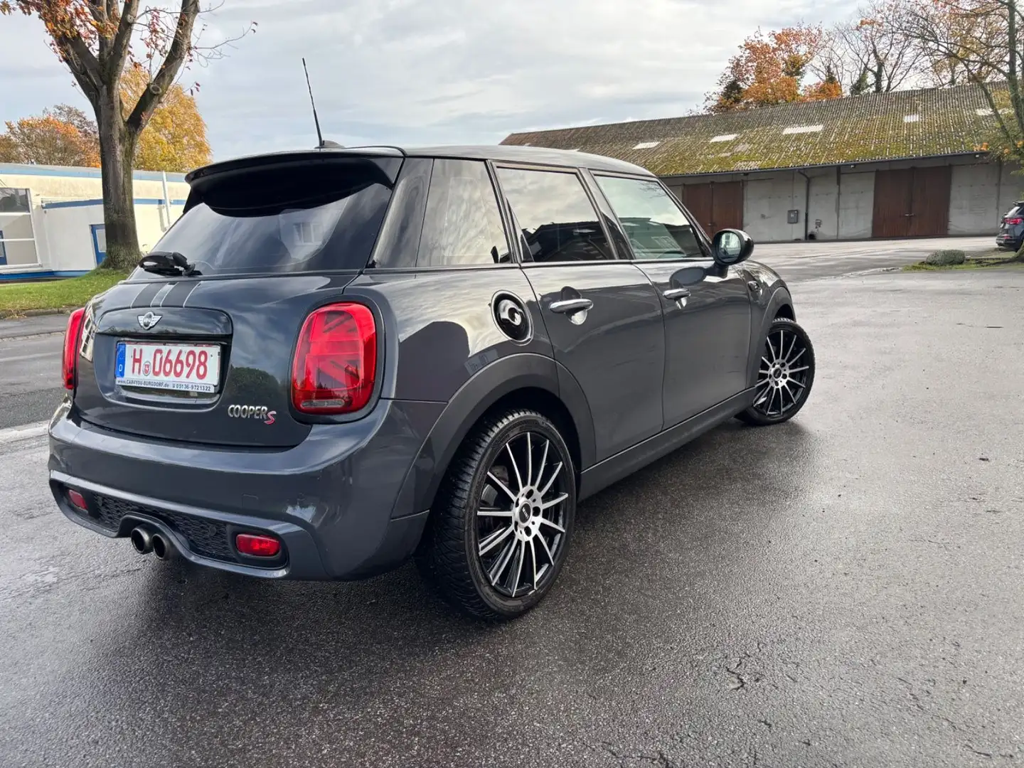 MINI Cooper S Mini 5-trg. Cooper S 192 PS. Automatik Grau - 2