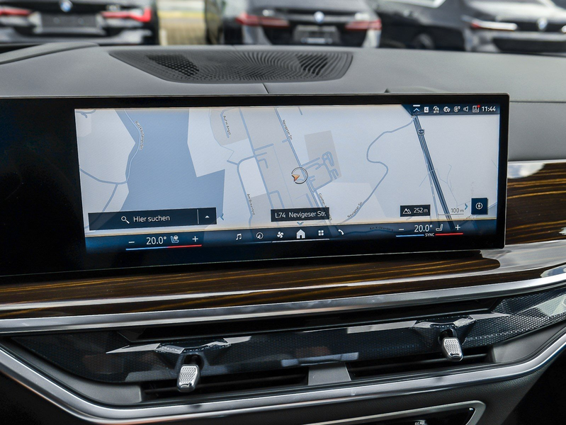 BMW X7 xDrive40d M Sport HUD PANO ACC AHK RFK NAVI — photo 12
