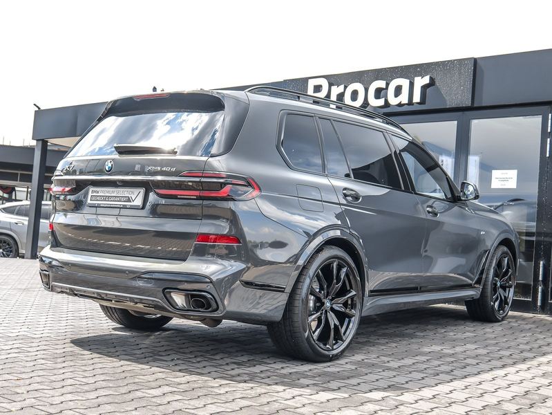 BMW X7 xDrive40d M Sport HUD PANO ACC AHK RFK NAVI — photo 2