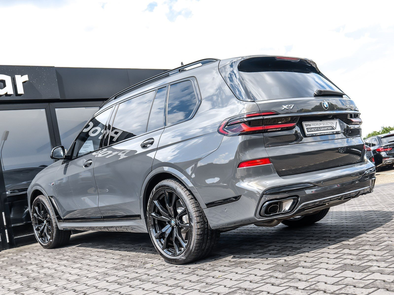 BMW X7 xDrive40d M Sport HUD PANO ACC AHK RFK NAVI — photo 7
