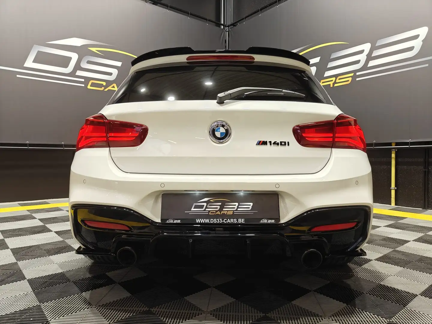 BMW 140 M140i xDrive 465pk Full Akra + Eventuri + Zaerokit Blanco - 1