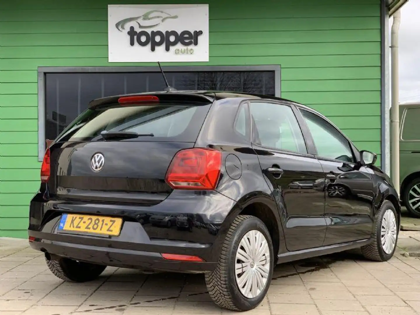 Volkswagen Polo 1.2 TSI Comfortline | Navigatie | CruiseControl | Černá - 2