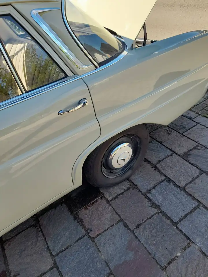 Mercedes-Benz 200 heckflosse 200-d, foto 11