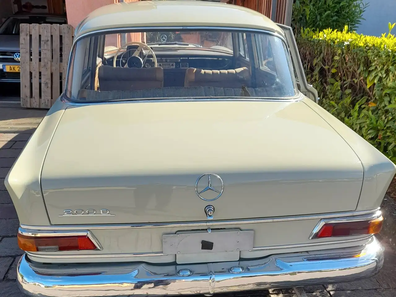 Mercedes-Benz 200 heckflosse 200-d, foto 2
