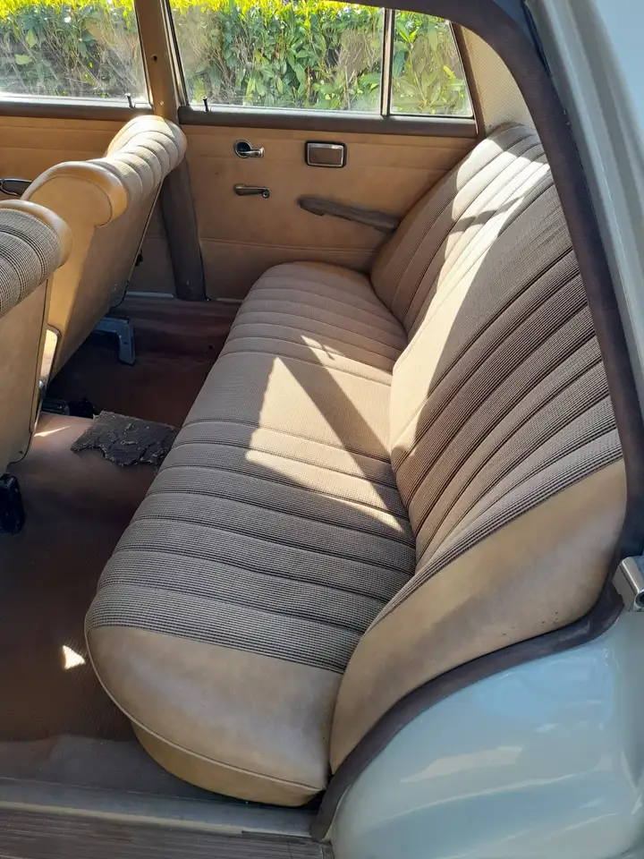 Mercedes-Benz 200 heckflosse 200-d, foto 8
