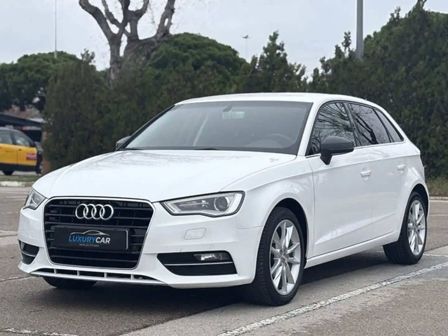 Audi A3 Sportback 1.6TDI S tronic 81kW Blanco - 1
