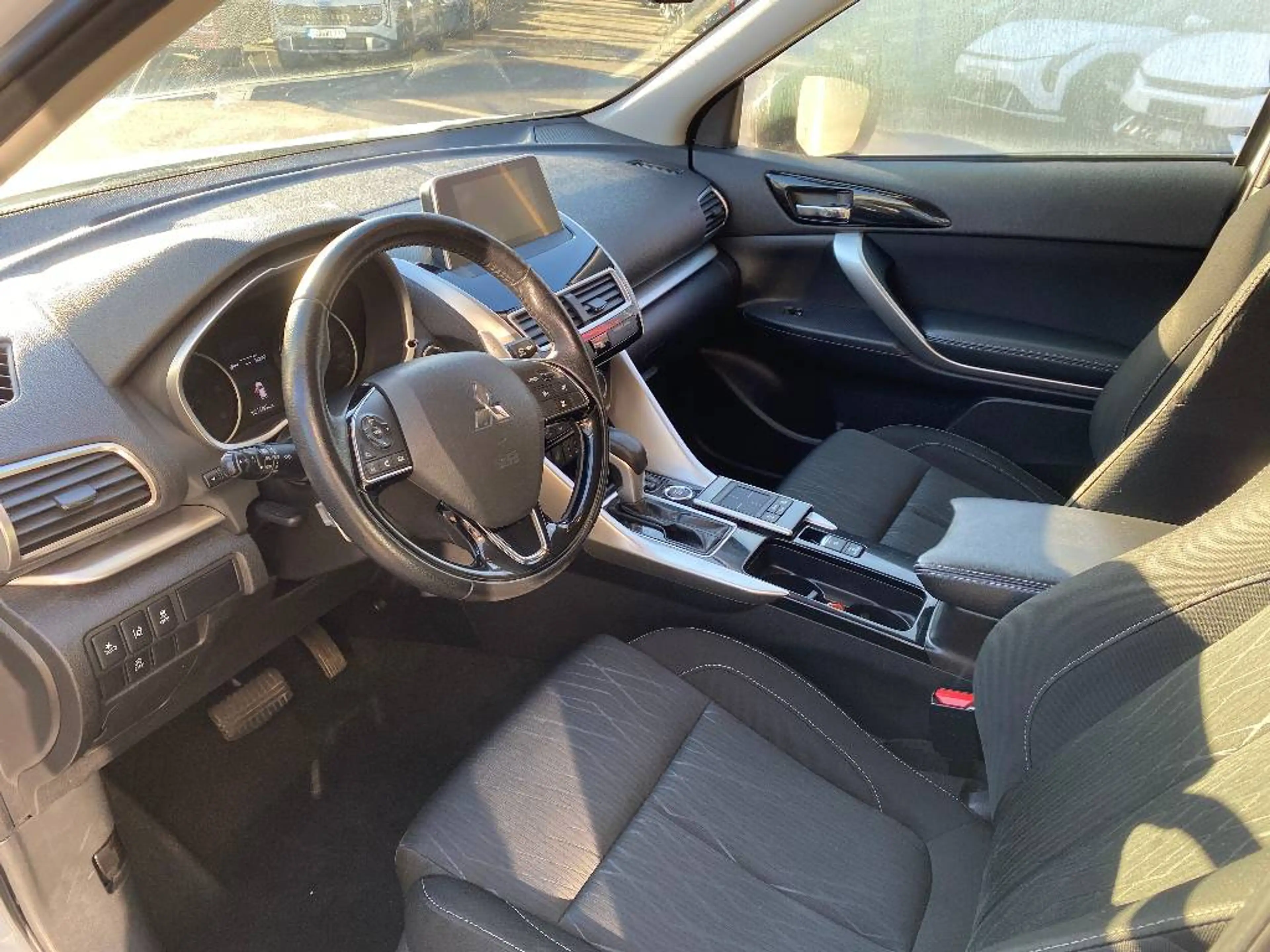 Mitsubishi Eclipse Cross Active+ 2.2 DI-D 4WD AT — photo 5