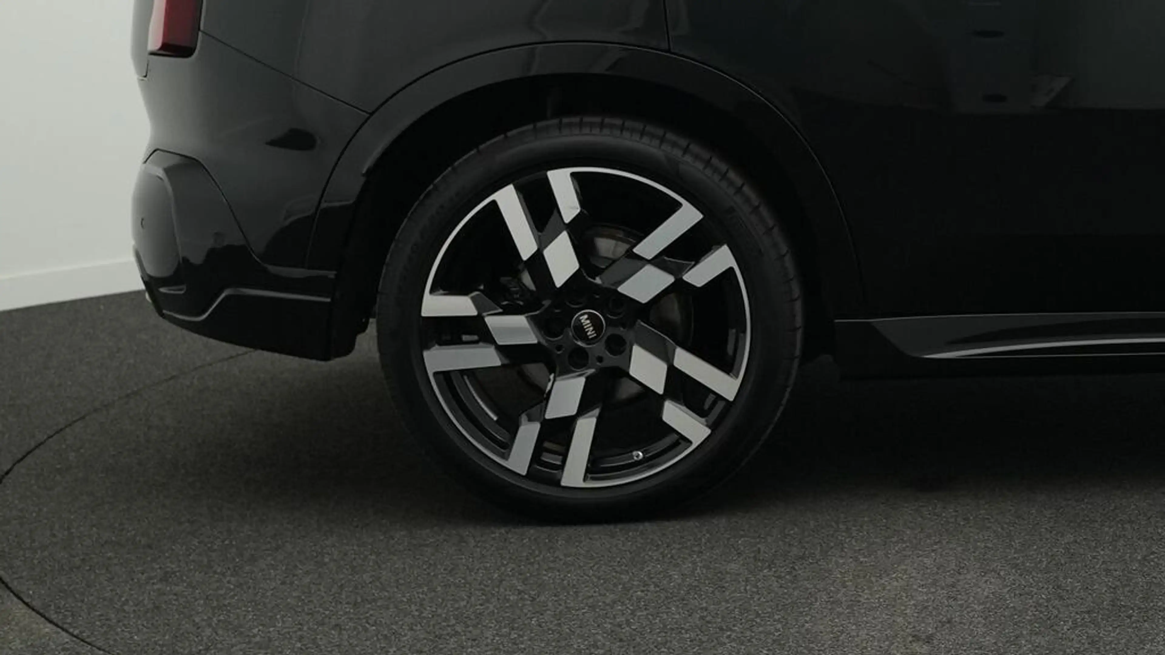 MINI Countryman C John Cooper Works Trim — photo 11