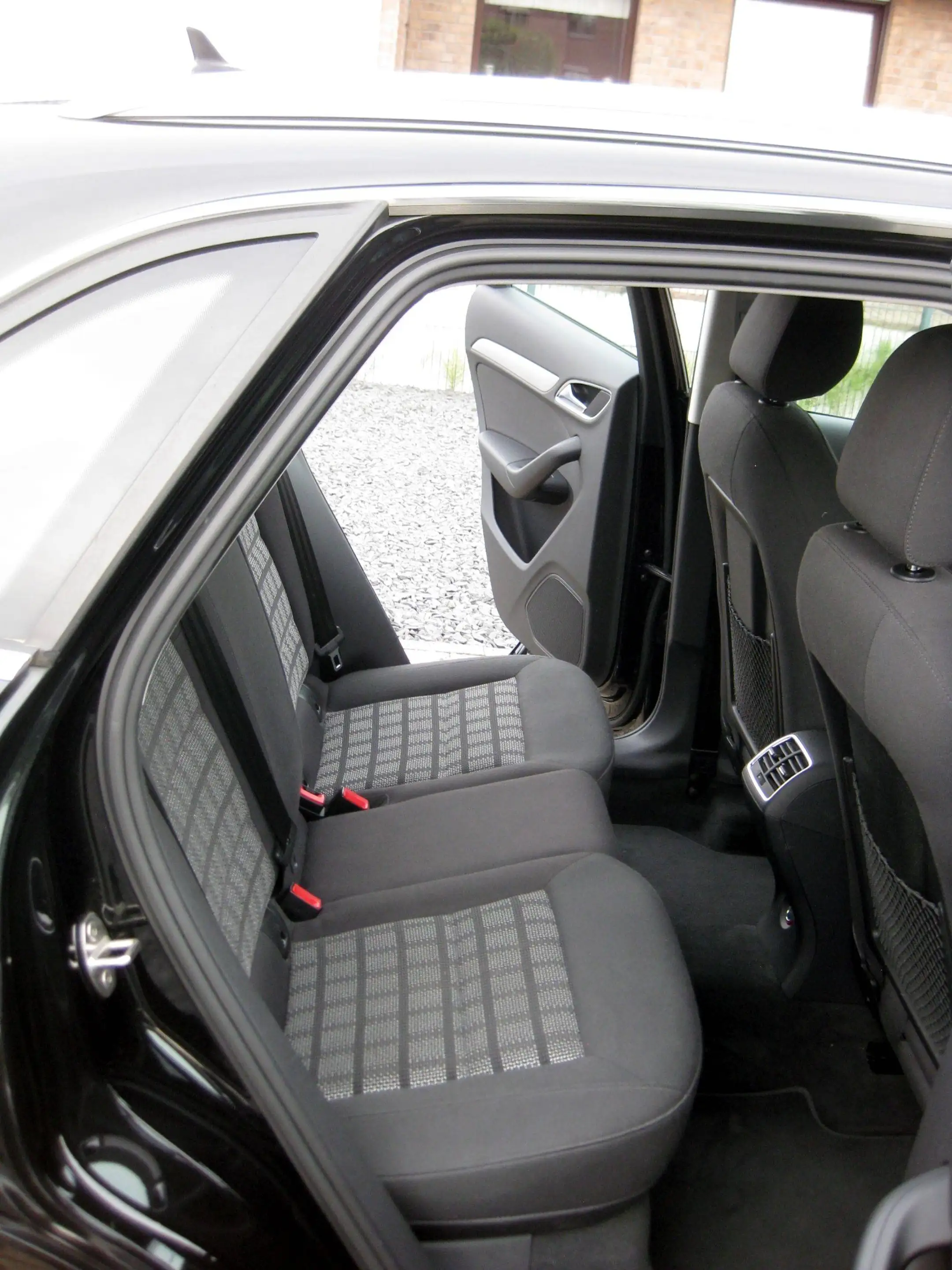 Audi Q3 Q3 2.0 TDI quattro S tronic, S-Line, Climatronic, Navi, Bi-Xenon — photo 10