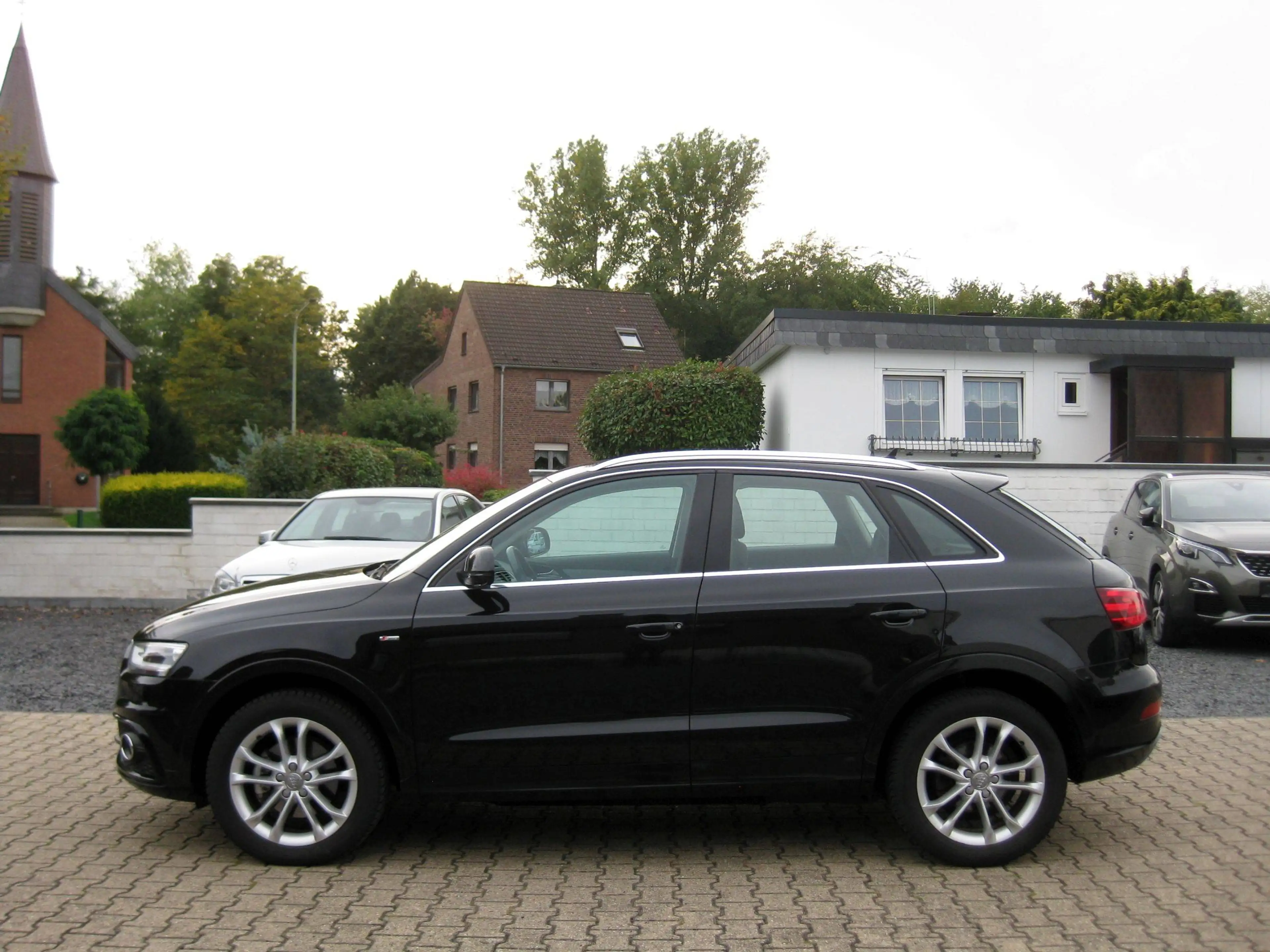 Audi Q3 Q3 2.0 TDI quattro S tronic, S-Line, Climatronic, Navi, Bi-Xenon — photo 6