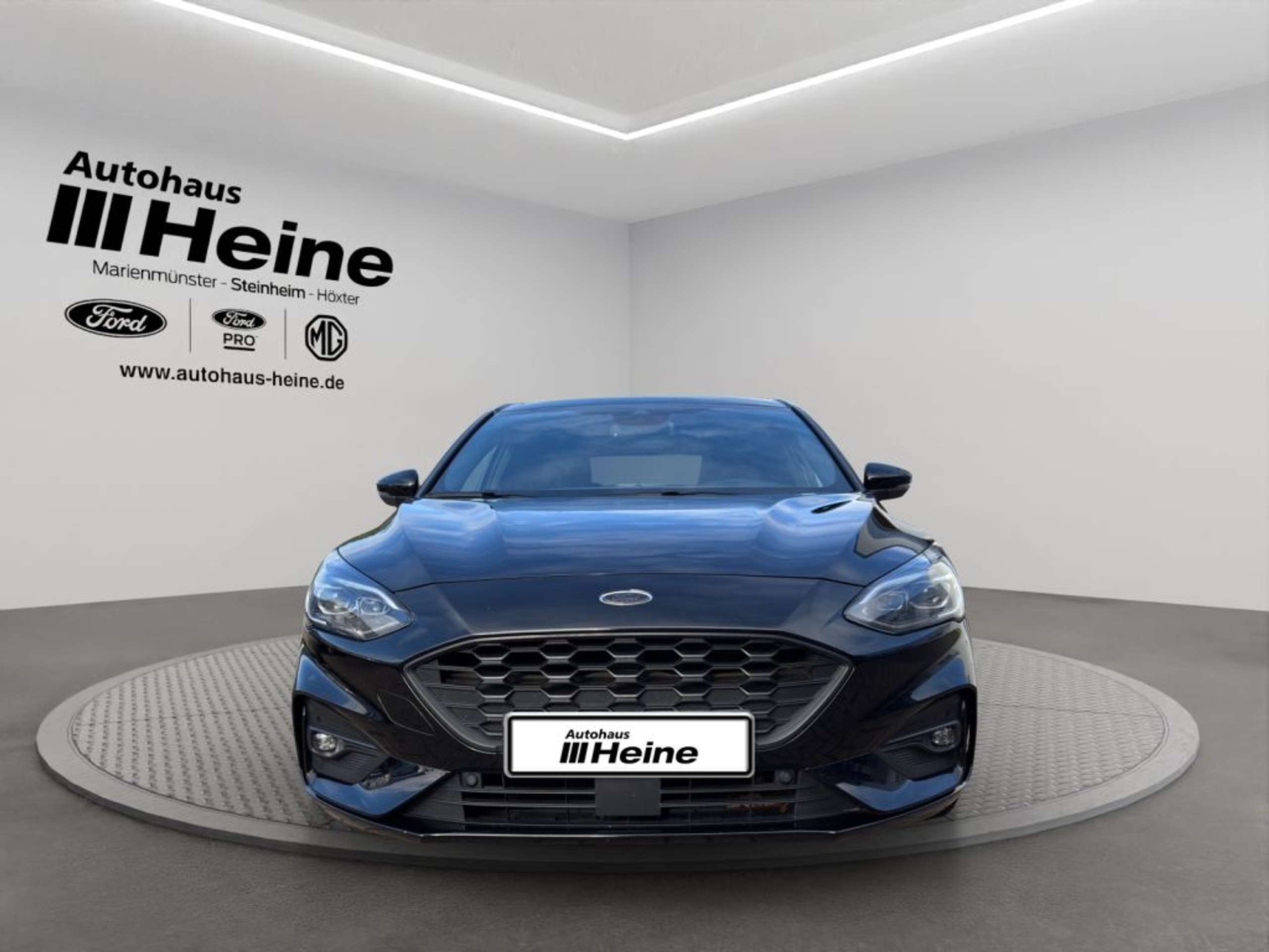 Fahrzeugabbildung Ford Focus 2.0 EcoBlue Aut. ST-LINE X *PANO*B&O*AHK*ADAPT.-LE - mit KI generiert/bearbeitet