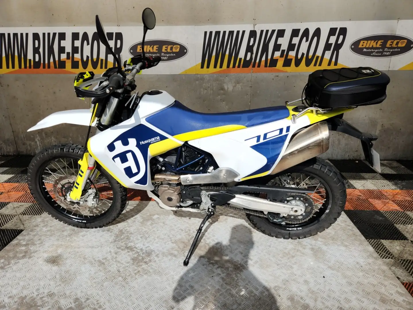 Husqvarna 701 Enduro Bianco - 2