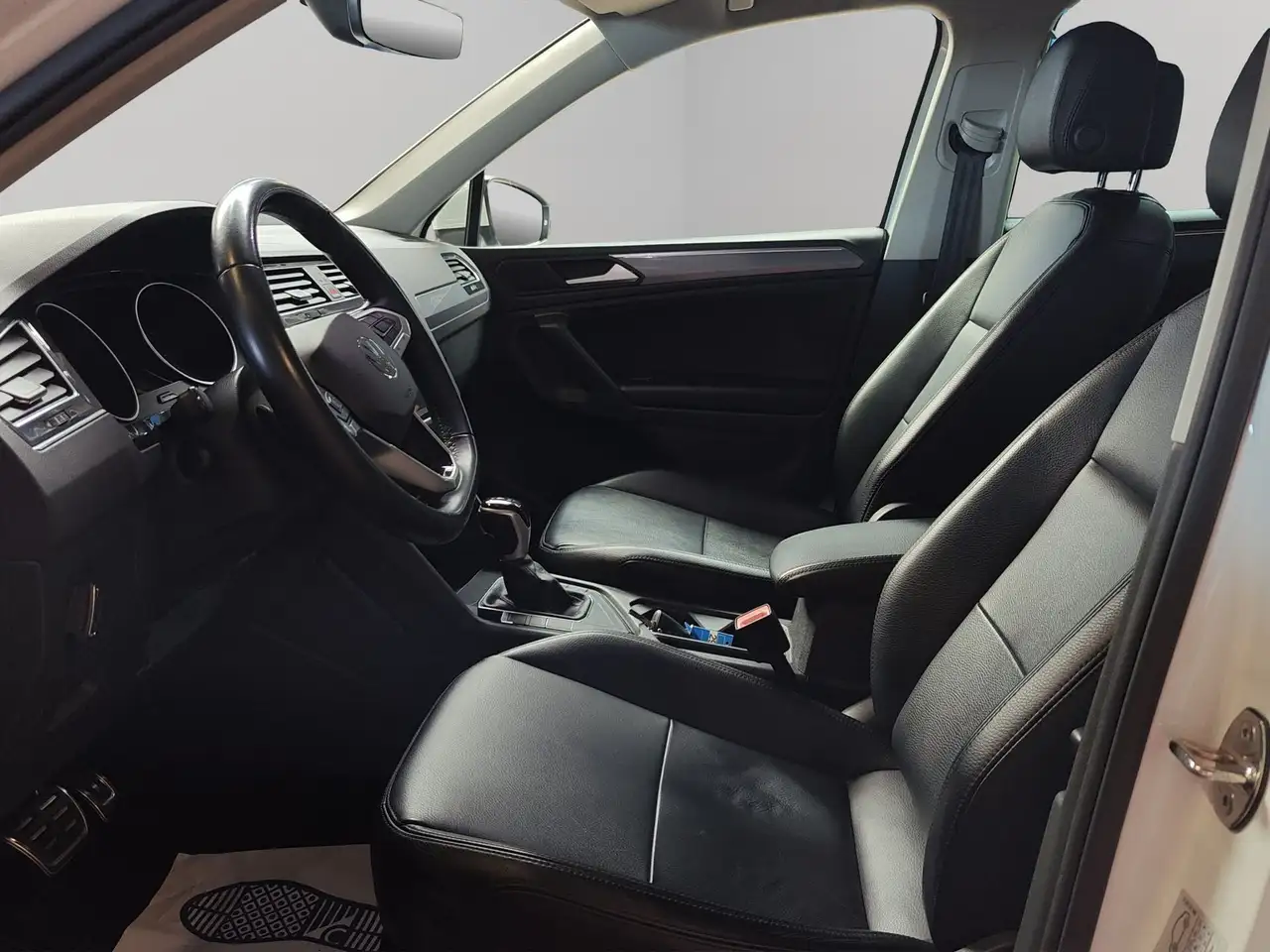 Volkswagen Tiguan TSI OPF Active *LEDER/Verw.Zetels/App Connect/ Camera* 9