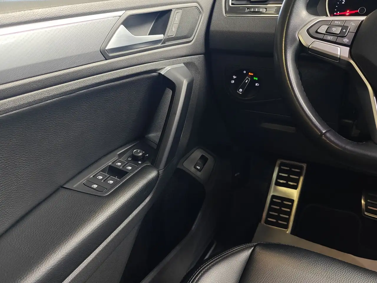 Volkswagen Tiguan TSI OPF Active *LEDER/Verw.Zetels/App Connect/ Camera* 12