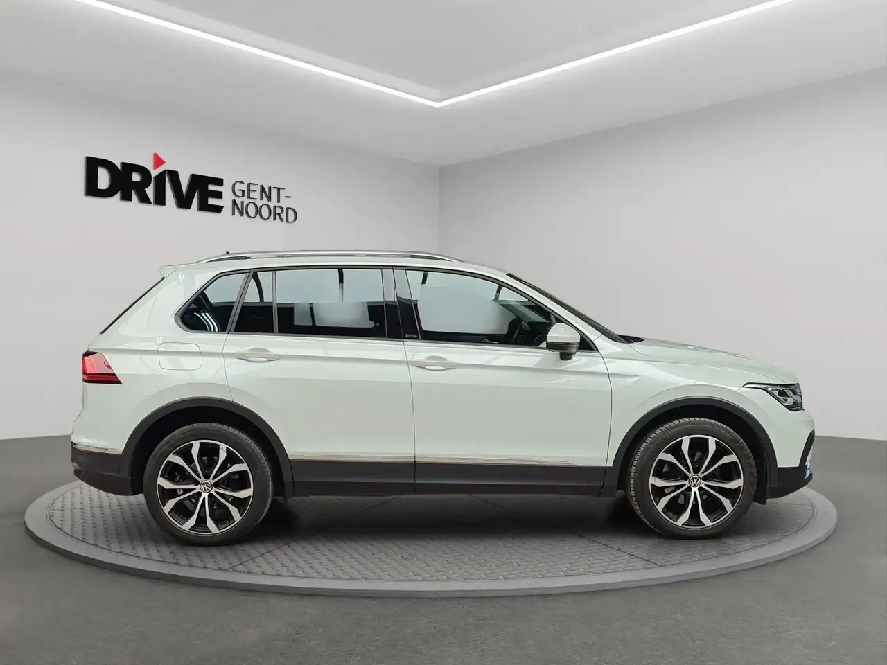 Volkswagen Tiguan TSI OPF Active *LEDER/Verw.Zetels/App Connect/ Camera* 6