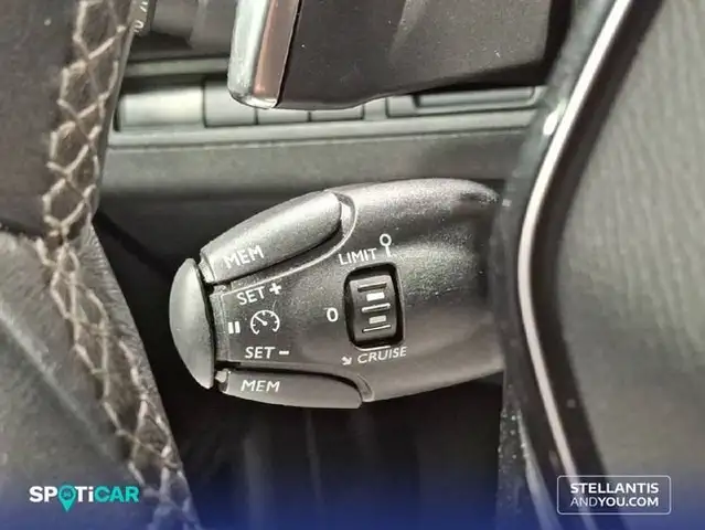 Peugeot 3008 view 23