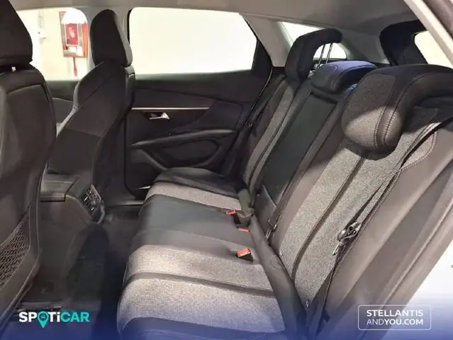 Peugeot 3008 view 10