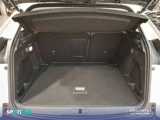 Peugeot 3008 view 6
