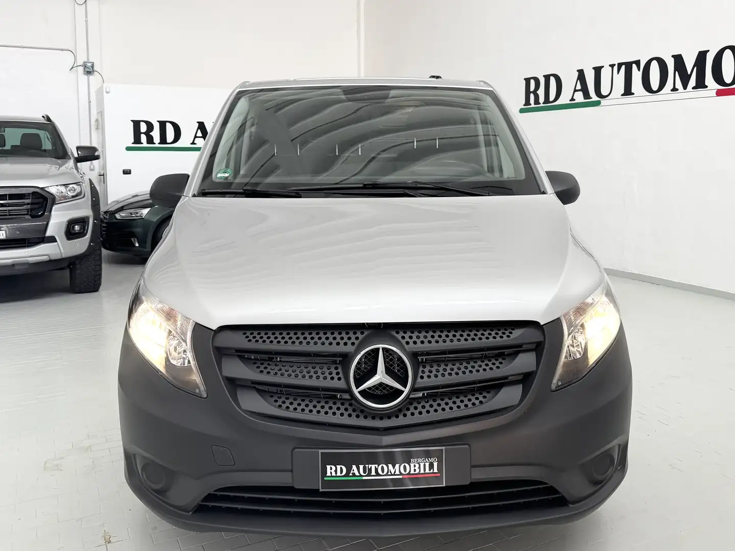 Mercedes-Benz Vito Mercedes-Benz Vito* VENDUTA* Argent - 2