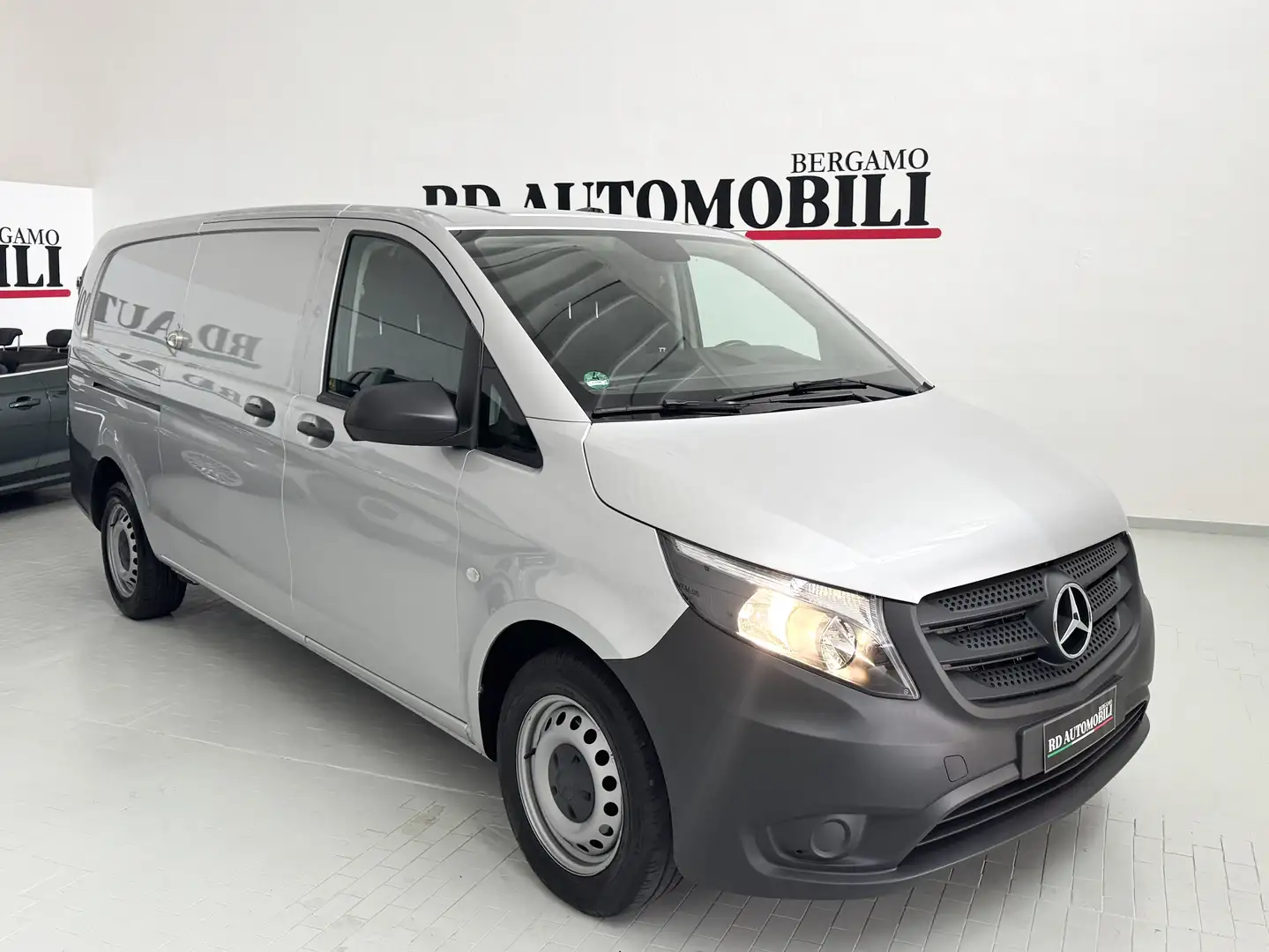 Mercedes-Benz Vito Mercedes-Benz Vito* VENDUTA* Argent - 1