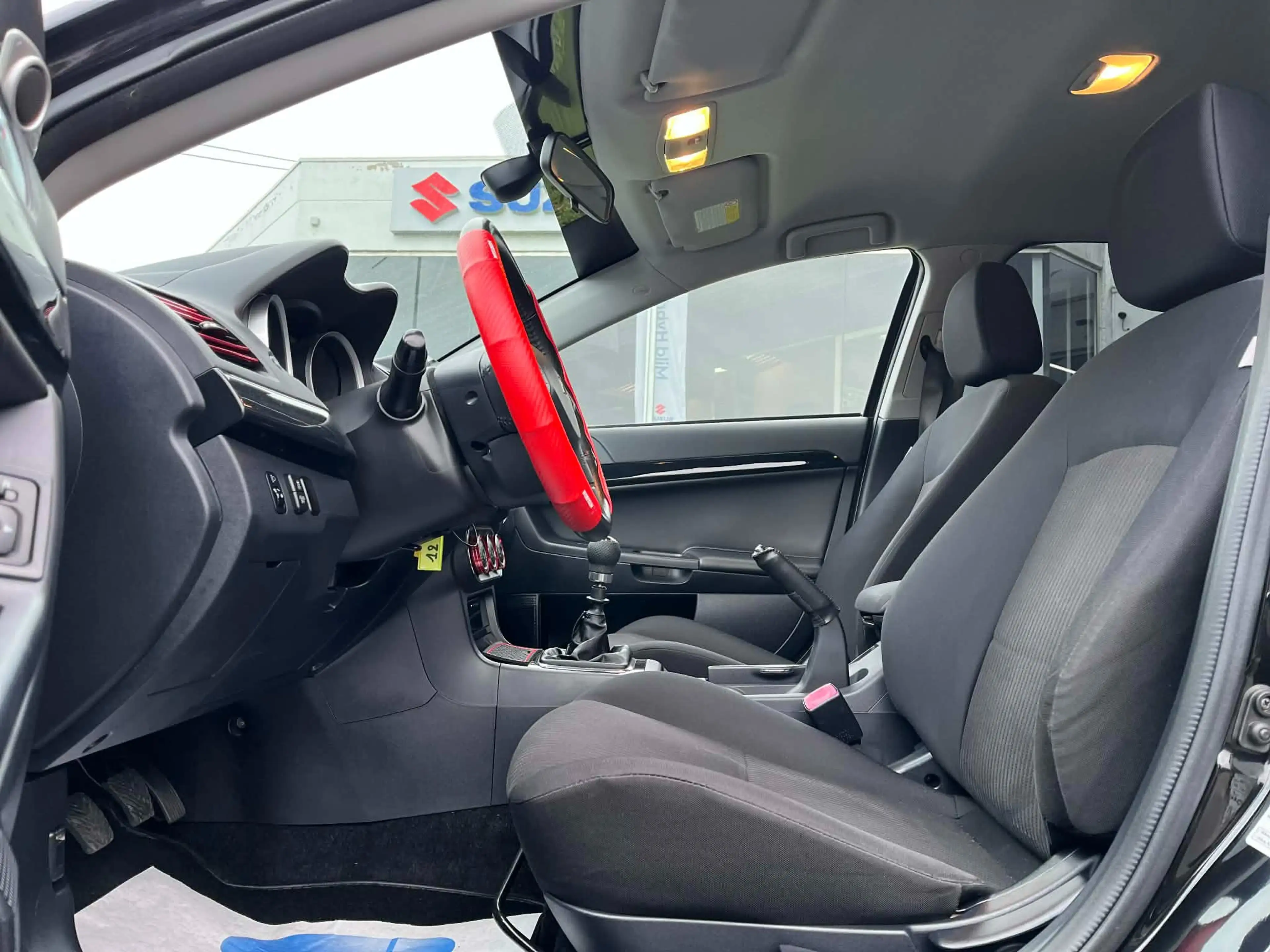 Mitsubishi Lancer Lancer *BERLINE*ATT REM*PDC*CLIM*ECRAN TACTILE* — photo 10