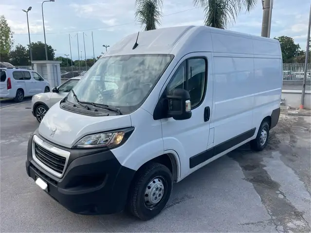 Peugeot Boxer 2.2 hdi 140 cv p medio t alto