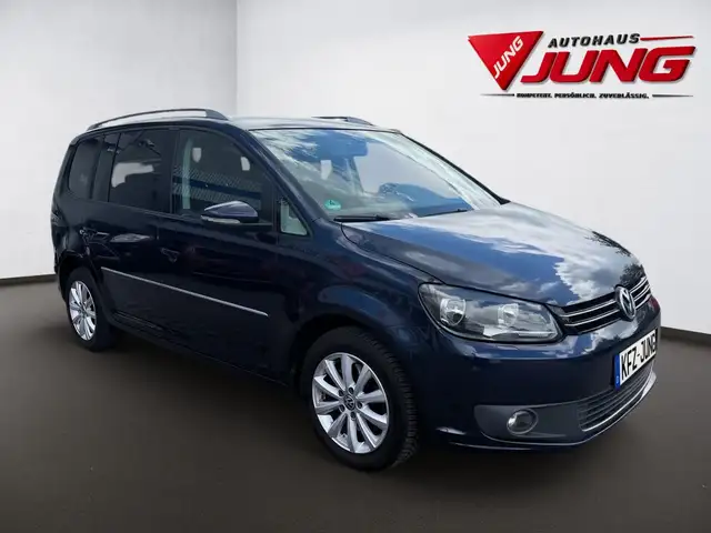 Volkswagen Touran view 4
