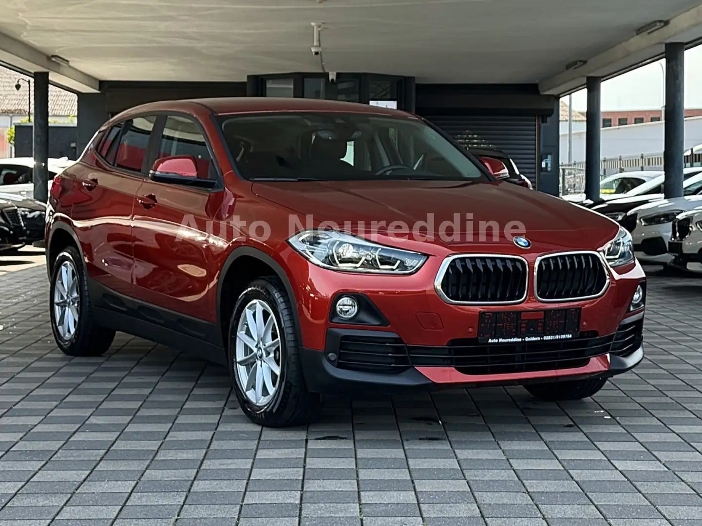 BMW X2 sDrive 18d *Navi*LED*Parkassitent*EHK*1.Hand* Orange - 1