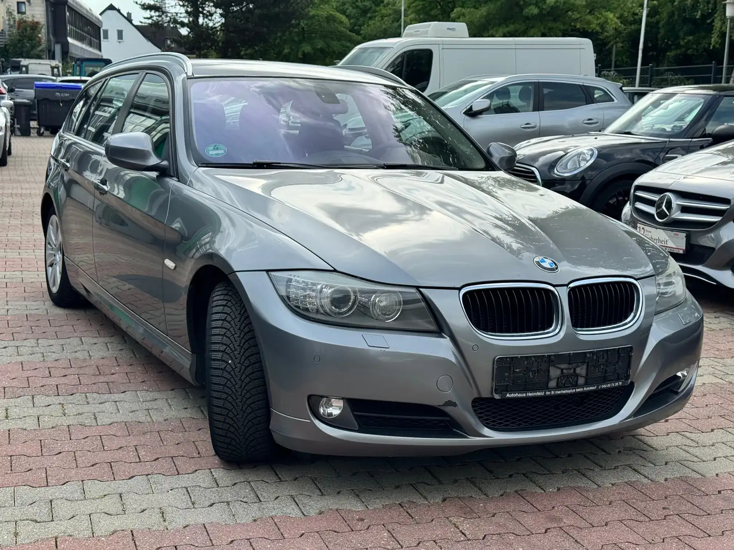 BMW 318 318d Gris - 2