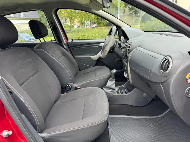 Dacia Sandero view 15