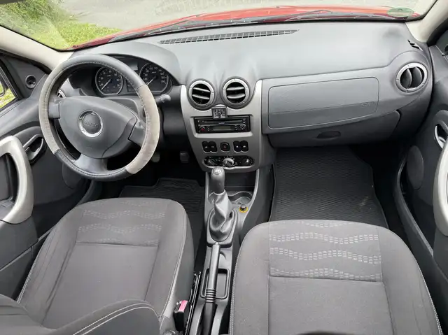 Dacia Sandero view 11