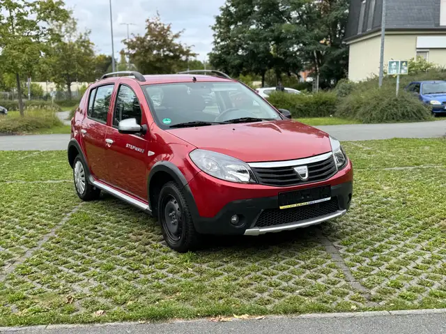 Dacia Sandero view 5