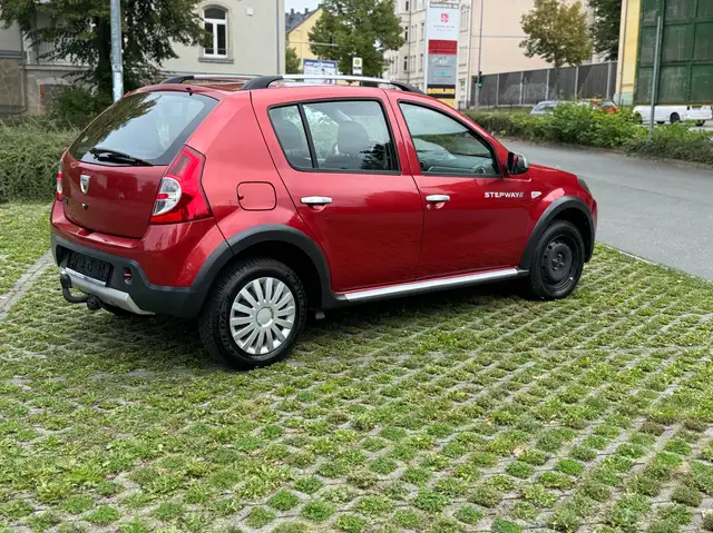 Dacia Sandero view 8