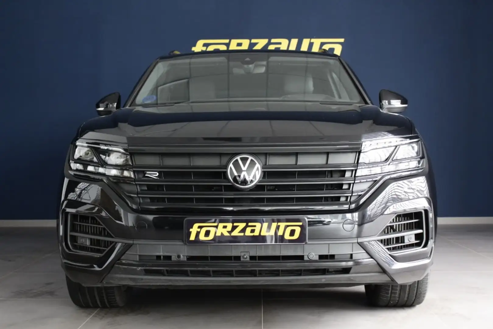 Volkswagen Touareg 3.0TSI V6 R 4Motion Tiptronic Negro - 2