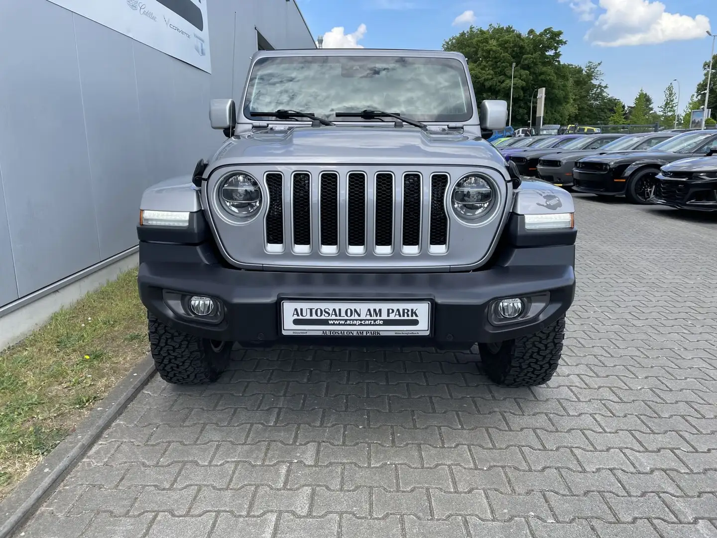 Jeep Wrangler 2.2 CRD Sahara Overland/el.Verdeck/BF Goodrich Silber - 2