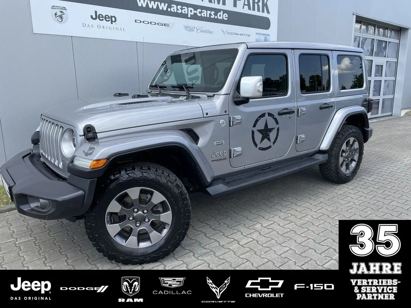 Jeep Wrangler 2.2 CRD Sahara Overland/el.Verdeck/BF Goodrich Silber - 1
