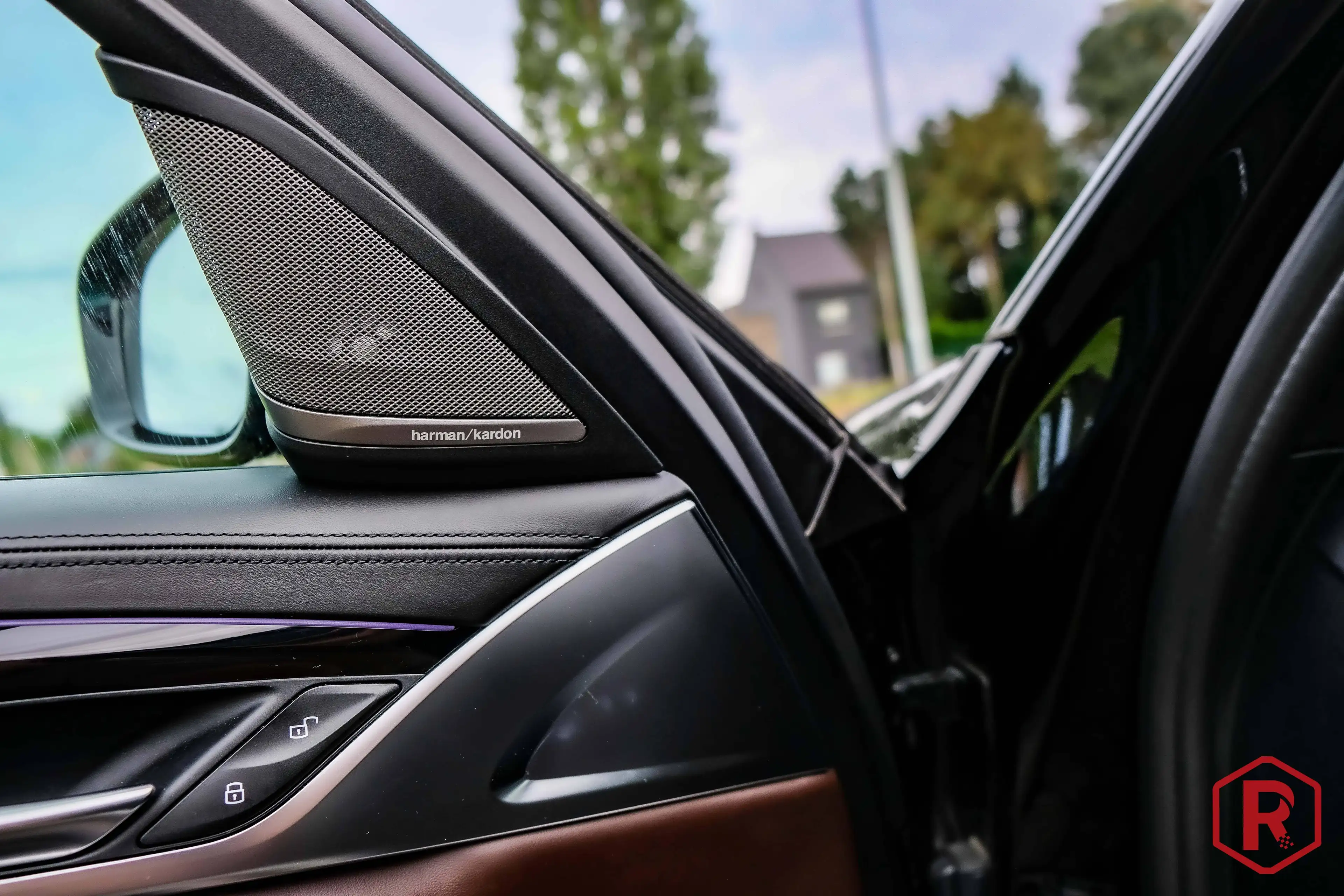 BMW 540 i xDrive Touring Pano HarmanKardon ACC — photo 13