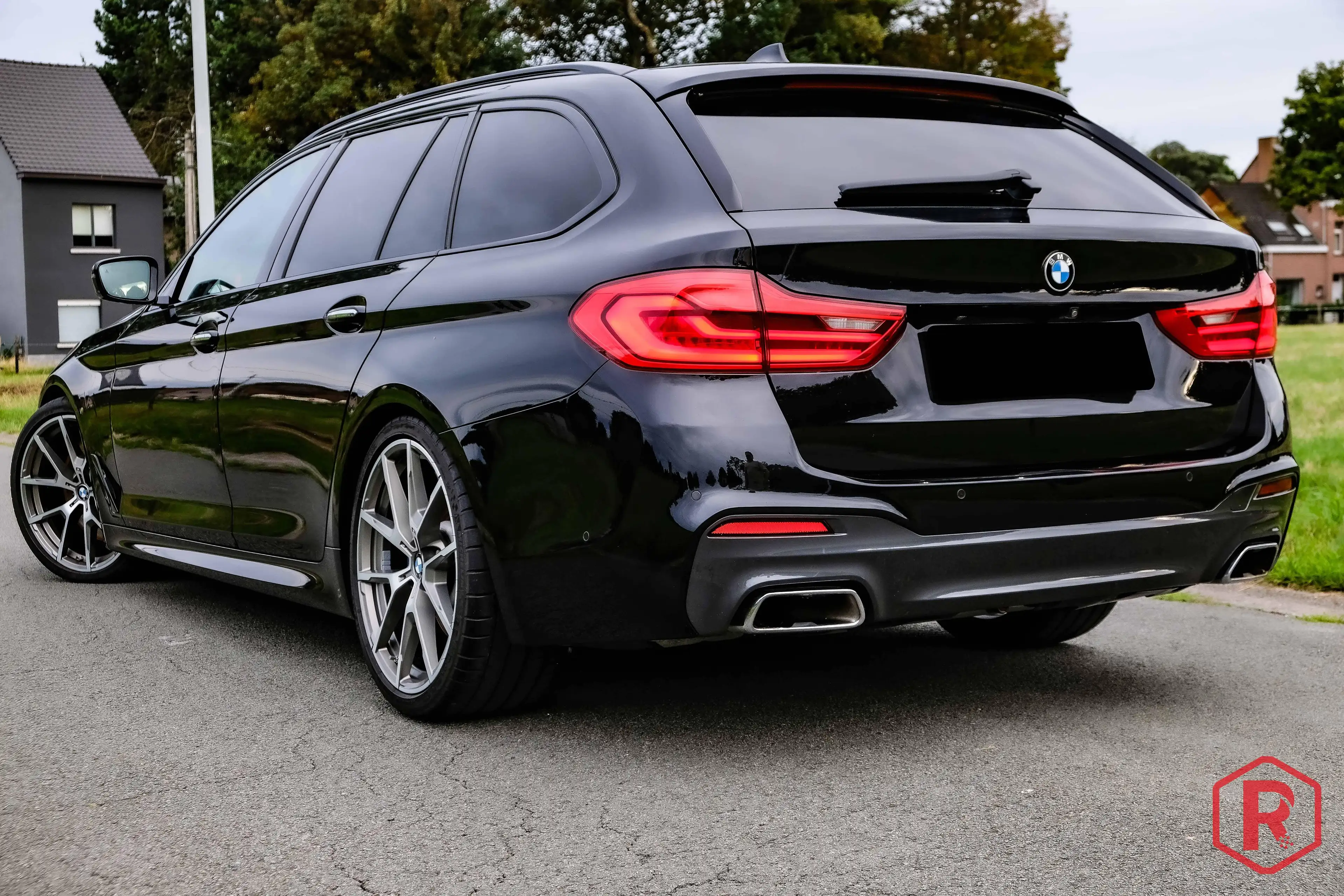 BMW 540 i xDrive Touring Pano HarmanKardon ACC — photo 4
