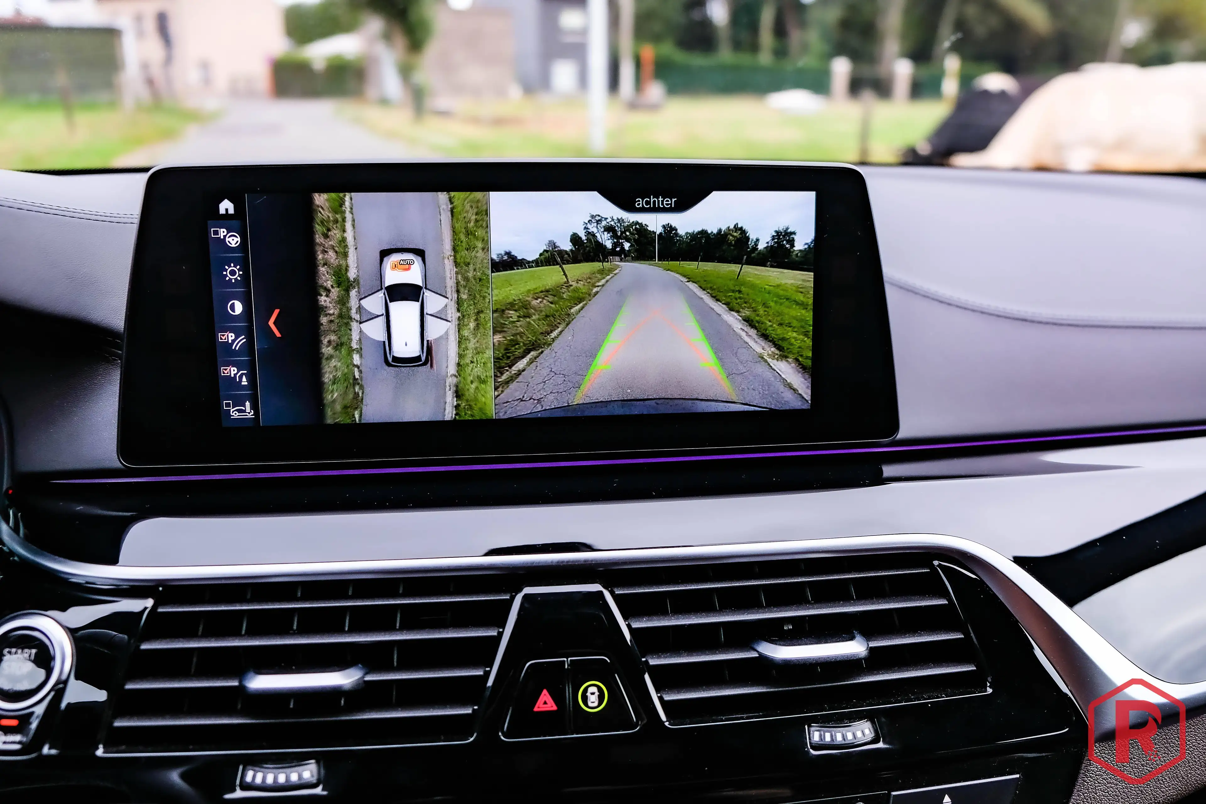 BMW 540 i xDrive Touring Pano HarmanKardon ACC — photo 15