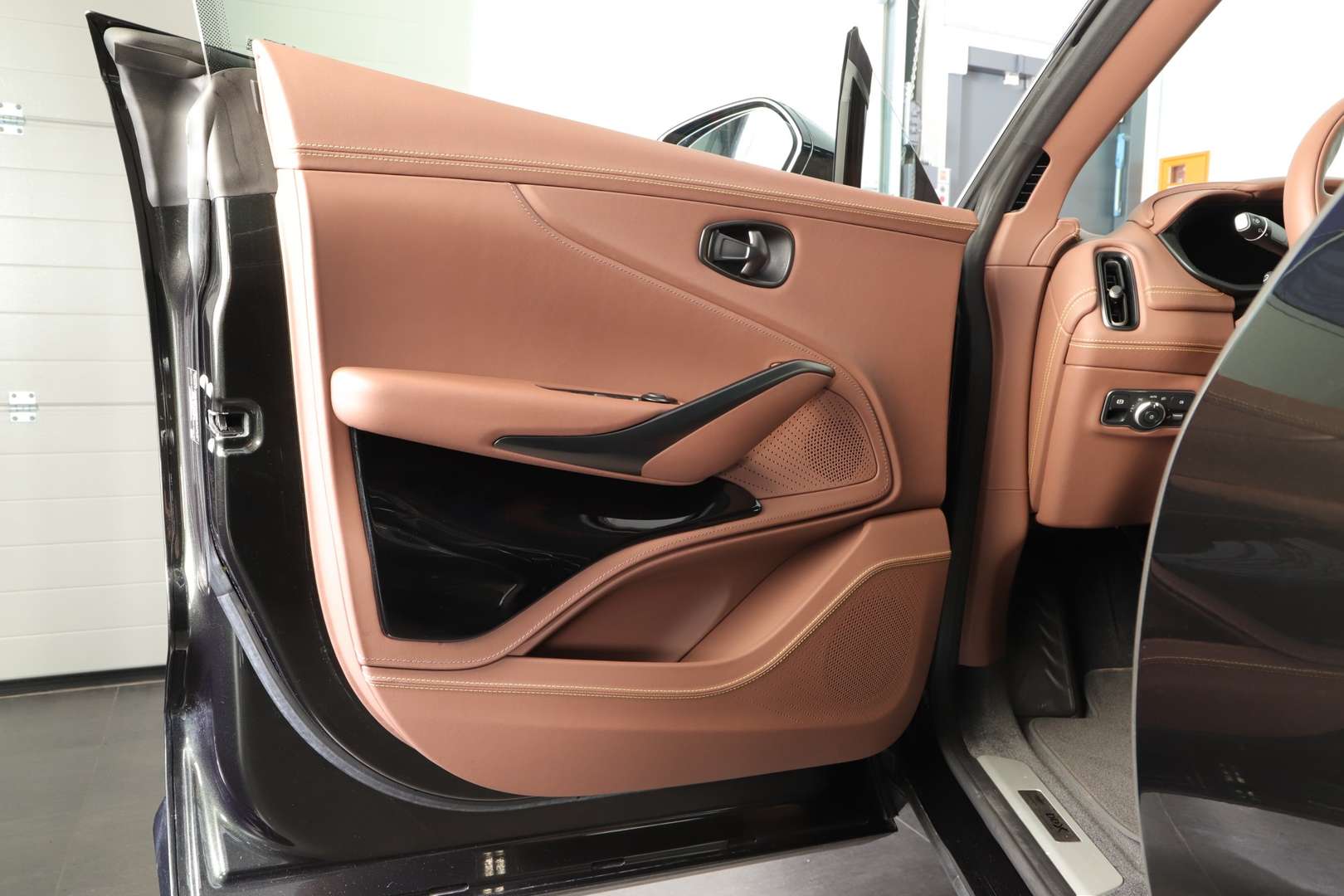 Aston Martin DBX 707 Leather - Q -  - Joinsteer - #5