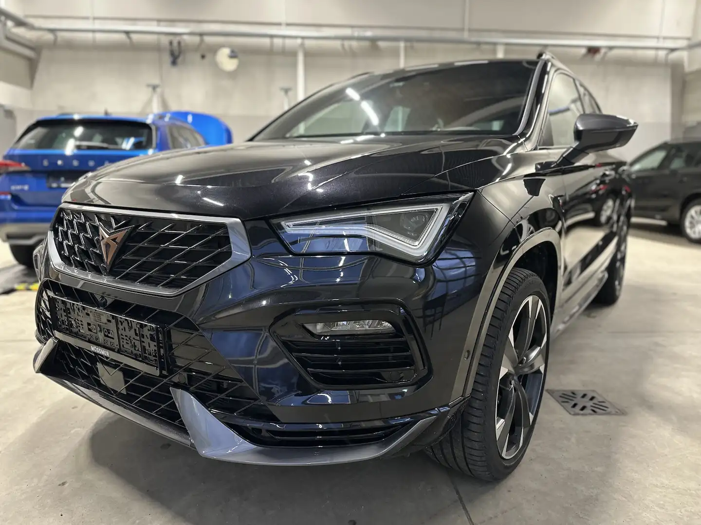 CUPRA Ateca 2.0 TSI DSG 4Drive Pano AHK Assist XL Schwarz - 2